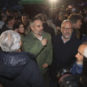 Abascal aumenta su presión sobre Mañueco y le cambia el nombre: "Alfonso Fernández Marruecos"