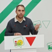 Valero acusa al PP de fabricar una "crisis fake" por la Semana Santa en Málaga tras rechazar limitar precios