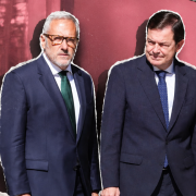 Mañueco entrega Castilla y León a Vox: clima, lobo, cultura y familia como moneda de cambio
