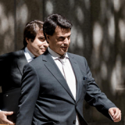 El juez Antonio Viejo prometió hace más de un mes que permitiría a la UCO investigar las cuentas del novio de Ayuso