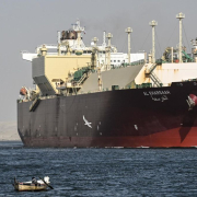 Egipto informa del incendio de dos buques de gas natural en el puerto mediterráneo de Damieta Egipto informa del incendio de dos buques de gas natural en el puerto mediterráneo de Damieta