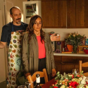 Las series y películas más vistas en España muestran mayoritariamente a familias desestructuradas, según un estudio