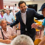 Núñez pide más recursos para los mayores después de que Cospedal recortara dependencia, residencias y ayuda a domicilio