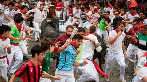 Octavo encierro de San Fermín 2026: Jandilla deja dos heridos por asta de toro en el cierre de las fiestas