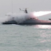 Los 20.000 marineros atrapados en la batalla por Ormuz