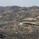 El incendio de Los Gallardos sigue activo mientras crecen las dudas sobre su gestión