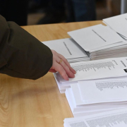 Los partidos gastaron más de 2,2 millones en la campaña del 8F: Teruel Existe tendrá que devolver 45.477 euros de subvención Los partidos gastaron más de 2,2 millones en la campaña del 8F: Teruel Existe tendrá que devolver 45.477 euros de subvención