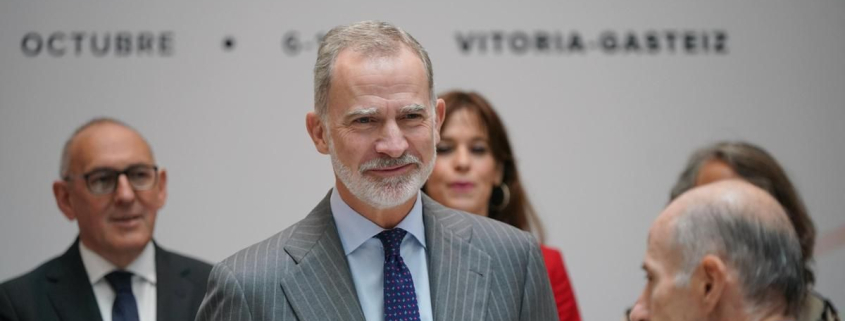 El rey se muestra "indignado" ante lo ocurrido en Ceuta y pide que el Estado vele por la seguridad