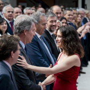 Feijóo: "Patrimonio de la Comunidad de Madrid tendrá que explicar por qué compró un ático que no se puede destinar a oficina"