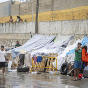 Marruecos pide a España que devuelva a los migrantes que cruzaron a Ceuta así como a los muertos Marruecos pide a España que devuelva a los migrantes que cruzaron a Ceuta así como a los muertos