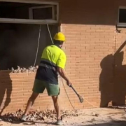 Benicalap estalla por la invasión de apartamentos turísticos: "Las empresas incumplen y el Ayuntamiento no hace nada" Benicalap estalla por la invasión de apartamentos turísticos: "Las empresas incumplen y el Ayuntamiento no hace nada"