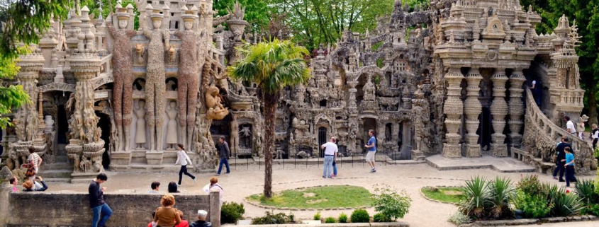 El Palacio ideal: la locura del cartero francés que construyó un castillo con sus manos
