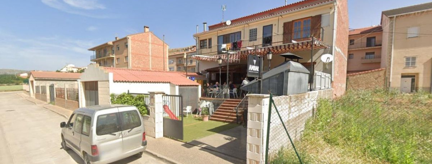 Mueren una madre y su hija menor de edad en el incendio de un bar en Cedrillas (Teruel)