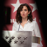 Ayuso critica que Sánchez se dé "la gran vida con los impuestos y recursos de todos" mientras evita hablar del ático Ayuso critica que Sánchez se dé "la gran vida con los impuestos y recursos de todos" mientras evita hablar del ático