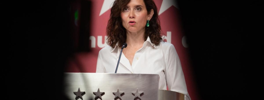 Ayuso critica que Sánchez se dé "la gran vida con los impuestos y recursos de todos" mientras evita hablar del ático