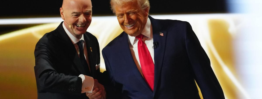 La UEFA investigará si Infantino intentó vender a precio de saldo acciones del Mundial a un fondo vinculado con Trump