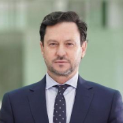 Pedro Corbalán, CEO de Planifica Madrid: de los lazos con Púnica y la empresa pública de Lasquetty a la que compró el ático para Ayuso Pedro Corbalán, CEO de Planifica Madrid: de los lazos con Púnica y la empresa pública de Lasquetty a la que compró el ático para Ayuso