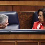 La crisis de Ceuta divide a Robles y Marlaska por el trabajo del CNI y el papel de Marruecos La crisis de Ceuta divide a Robles y Marlaska por el trabajo del CNI y el papel de Marruecos