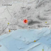 La Junta activa el nivel 1 de emergencia tras un terremoto de magnitud 5 en Granada La Junta activa el nivel 1 de emergencia tras un terremoto de magnitud 5 en Granada