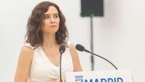Los motivos por los que Ayuso no podrá librarse de la crisis del ático: "A la jueza no podrá decirle 'chao pescao'"
