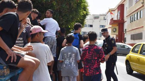 La infancia atrapada en la crisis de Ceuta: 500 niñas esperan el traslado a la Península