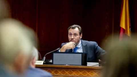 Puente tumba las explicaciones del consejero de Ayuso fijándose en sus contradicciones: "No es por llevarte la contraria"