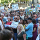 Miles de personas claman contra el proyecto de ampliar el aeropuerto de Ibiza: "¡AENA, a la trena!"