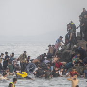 La jueza admite la personación del Gobierno en la causa que investiga la entrada masiva en Ceuta La jueza admite la personación del Gobierno en la causa que investiga la entrada masiva en Ceuta