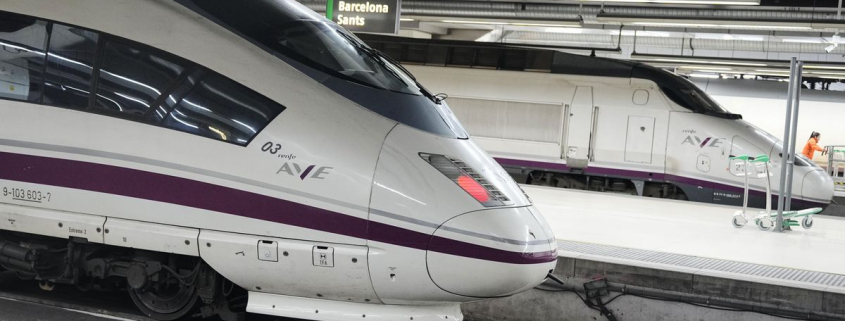 Suspendidos en Catalunya los trenes de alta velocidad y media distancia durante la mañana por el temporal