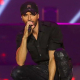 La emotiva canción de Enrique Iglesias en la que el cantante mostró sus lágrimas reales y que sonó en radios durante el 11S