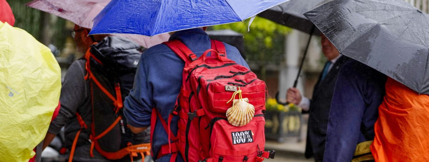 La semana arranca con lluvias fuertes, 12 comunidades con avisos y bajada de las temperaturas