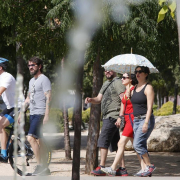 El verano se prolonga: Madrid vive una nueva jornada con 35 grados de máxima El verano se prolonga: Madrid vive una nueva jornada con 35 grados de máxima