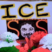 Imputado un agente del ICE por mentir sobre un tiroteo durante las redadas antimigración en EEUU Imputado un agente del ICE por mentir sobre un tiroteo durante las redadas antimigración en EEUU