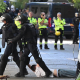 Delegación del Gobierno abre una investigación por posibles excesos policiales en el desahucio de Maricarmen