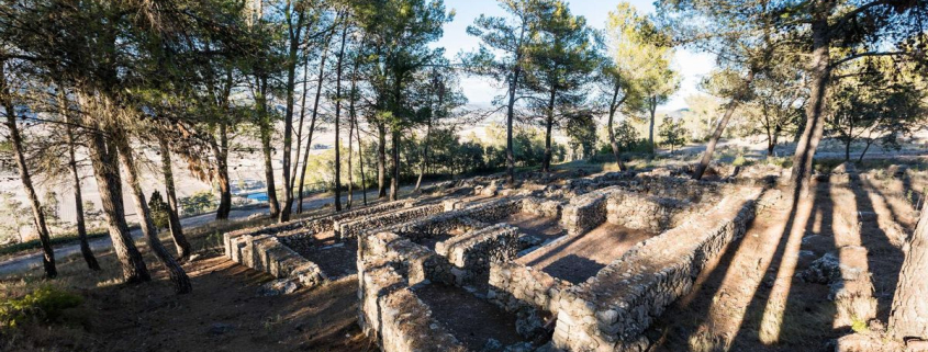 Cerámicas, plomos escritos, instrumentos agrícolas y un célebre guerrero forman parte del legado de este yacimiento valenciano de época íbera