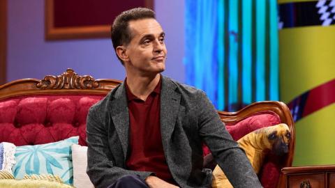 El actor Pedro Alonso estalla por el desahucio de Maricarmen: "Es una infamia"