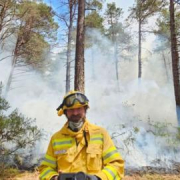 Los científicos que combaten los incendios sin manguera: así trabaja el CSIC cuando avanza el fuego Los científicos que combaten los incendios sin manguera: así trabaja el CSIC cuando avanza el fuego