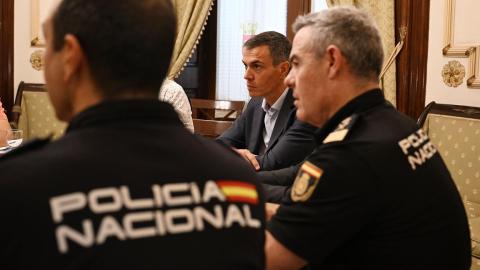 Sánchez, tras publicar los informes: "Nadie podía anticipar la crisis migratoria de los días 30 y 31"