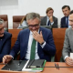PP y Vox convierten la sesión de control a Moreno en el Parlamento en un debate monográfico contra Sánchez