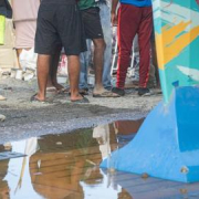 Muere un migrante en el asentamiento de la playa del Trampolín, en Ceuta, a causa de un infarto Muere un migrante en el asentamiento de la playa del Trampolín, en Ceuta, a causa de un infarto