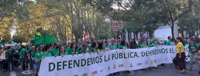 Miles de personas toman el centro de Madrid para exigir una educación pública de calidad en plena huelga de profesores