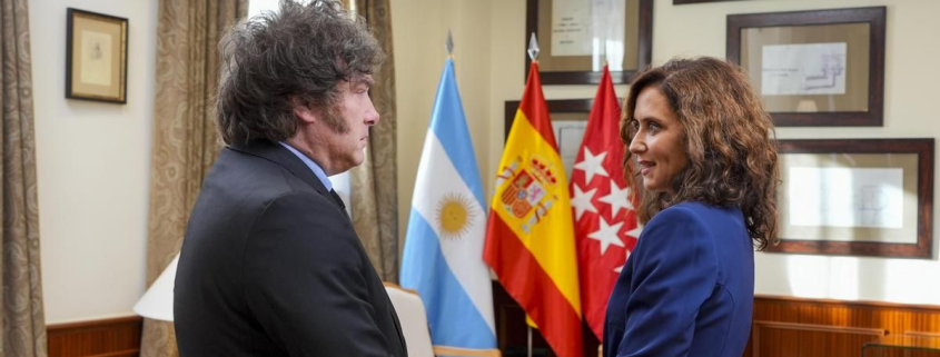 Ayuso insiste en el fantasma del fraude electoral con la ley de nietos en su reunión a puerta cerrada con Milei