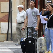 El pleno de Barcelona convalida la subida de hasta un 150% del IBI a los pisos turísticos El pleno de Barcelona convalida la subida de hasta un 150% del IBI a los pisos turísticos
