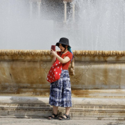 El calor aguanta este viernes con máximas de 30 grados y pocas lluvias El calor aguanta este viernes con máximas de 30 grados y pocas lluvias