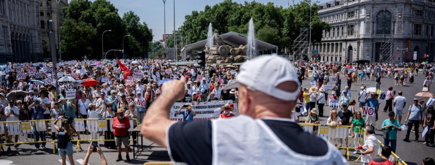 11.000 millones de euros al año de la sanidad pública, a la privada