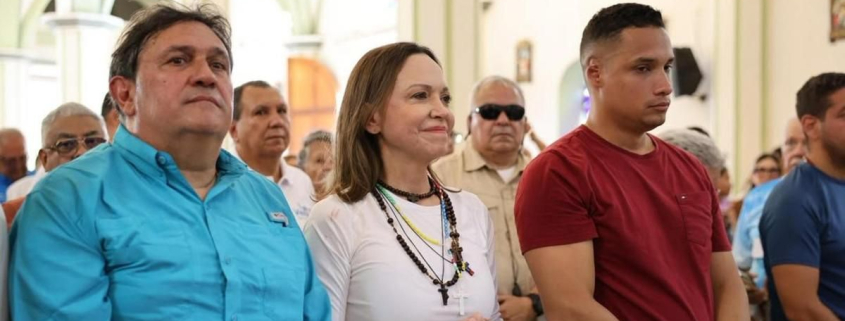María Corina Machado vuelve a Venezuela y reaparece en un santuario católico