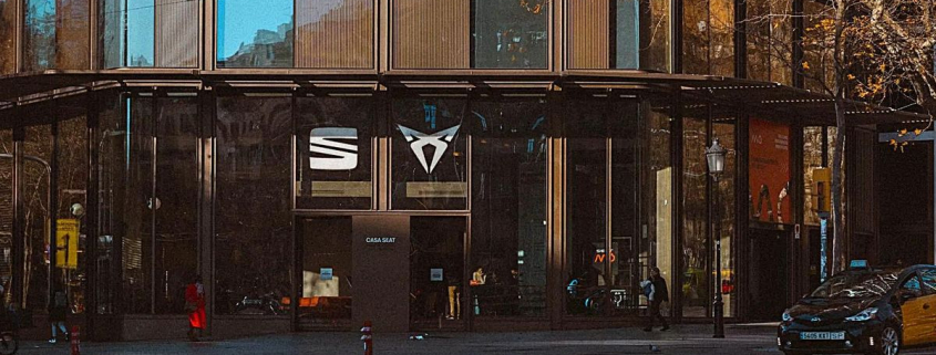 Seat releva a Cupra y vuelve a su Casa de Barcelona