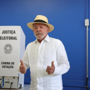 La campaña de Lula denuncia ante el Tribunal Electoral una supuesta interferencia de Meta en favor de Bolsonaro La campaña de Lula denuncia ante el Tribunal Electoral una supuesta interferencia de Meta en favor de Bolsonaro
