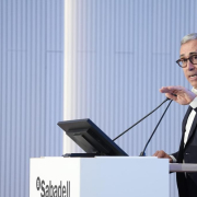 El banco francés BPCE adquiere el 7% de Sabadell, valorado en 1.200 millones El banco francés BPCE adquiere el 7% de Sabadell, valorado en 1.200 millones