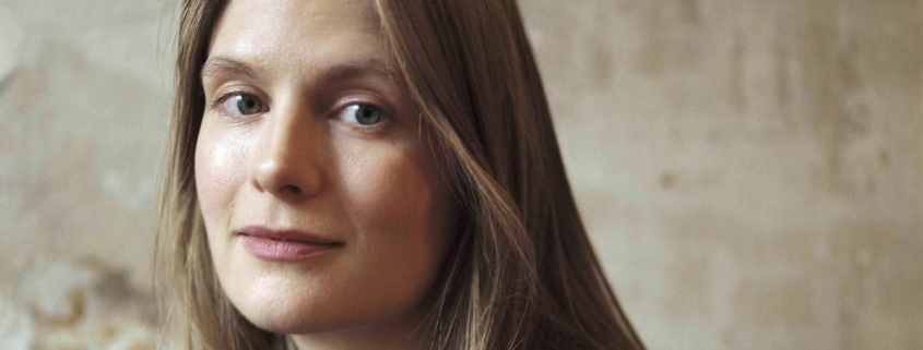 Emma Holten: "El gran pecado de la economía es pensar que el valor puede reducirse a una cifra"